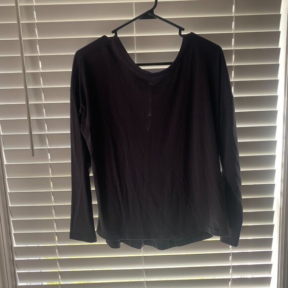 Apana M Athleisure Top - Picture 3 of 12